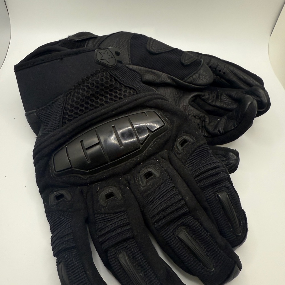ICON Hooligan2 Black Gloves